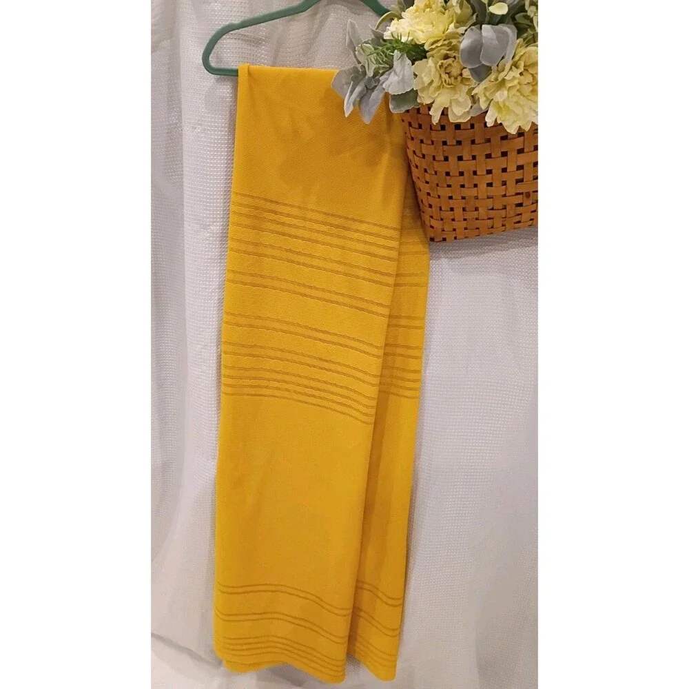 Vintage Lace Tablecloth Rectangle XL, Retro Modern Yellow Machine Lace 100